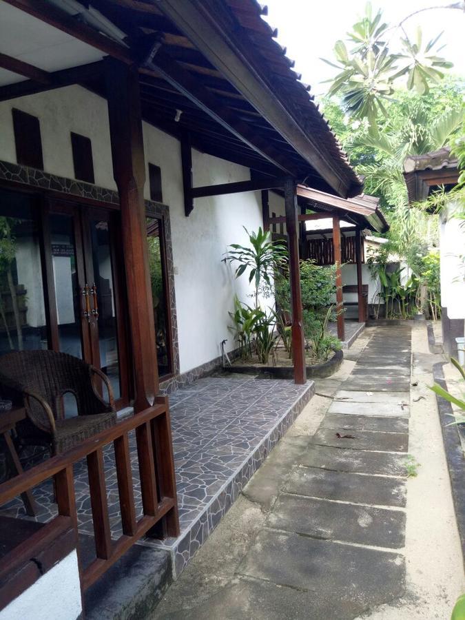 Bed and Breakfast Dili Gili Гили Траванган Экстерьер фото